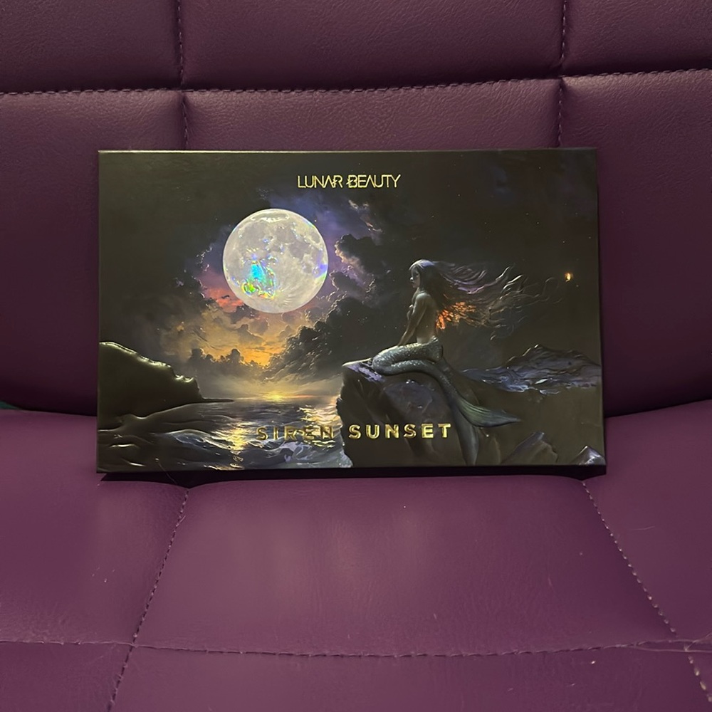 Lunar Beauty Siren Sunset Palette